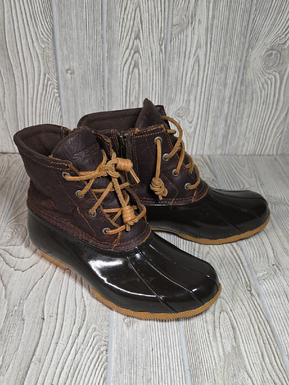 Sperry Saltwater Dark Brown Leather Upper Duck Boots Womens Size 6.5W